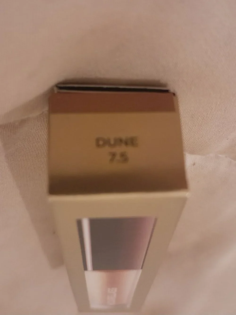 Hourglass Cosmetics Vanish Airbrush Concealer
